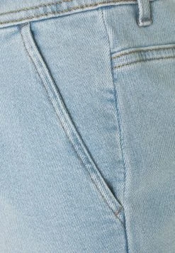 JDYCARMEN LIFE POCKET - Short En Jean - Light Blue Denim -JDY Soldes Magasin d95bfa17edab44cf9240da06cdc41508