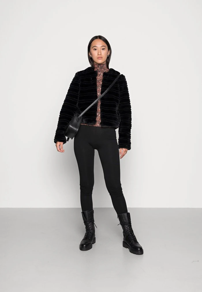 JDY DEER FAUX FUR JACKET - Veste D'hiver - Black 2 JDY DEER FAUX FUR JACKET - Veste D'hiver - Black – Image 2