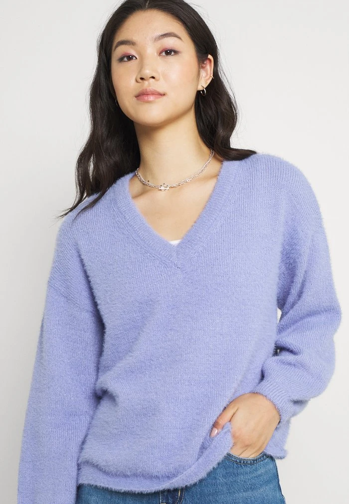 JDYALESSI LIFE V NECK - Pullover - Jacaranda 4 JDYALESSI LIFE V NECK - Pullover - Jacaranda – Image 4