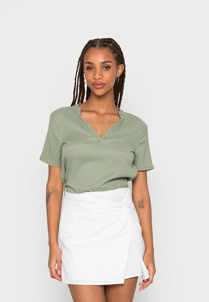 JDYLOTUS V NECK TOP - T-shirt Basique - Sea Spray 1 JDYLOTUS V NECK TOP - T-shirt Basique - Sea Spray