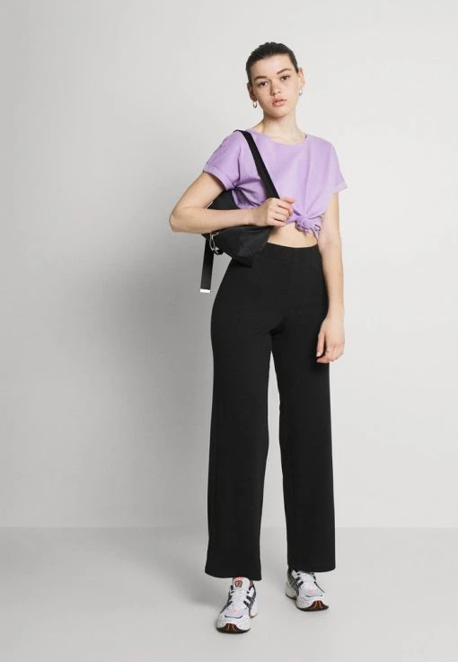 JDYPASTEL LIFE 2 PACK - T-shirt Imprimé - Cloud Dancer/viola 8 JDYPASTEL LIFE 2 PACK - T-shirt Imprimé - Cloud Dancer/viola -JDY Soldes Magasin e9154dbf7d4b426fb6bd93078fe9035d