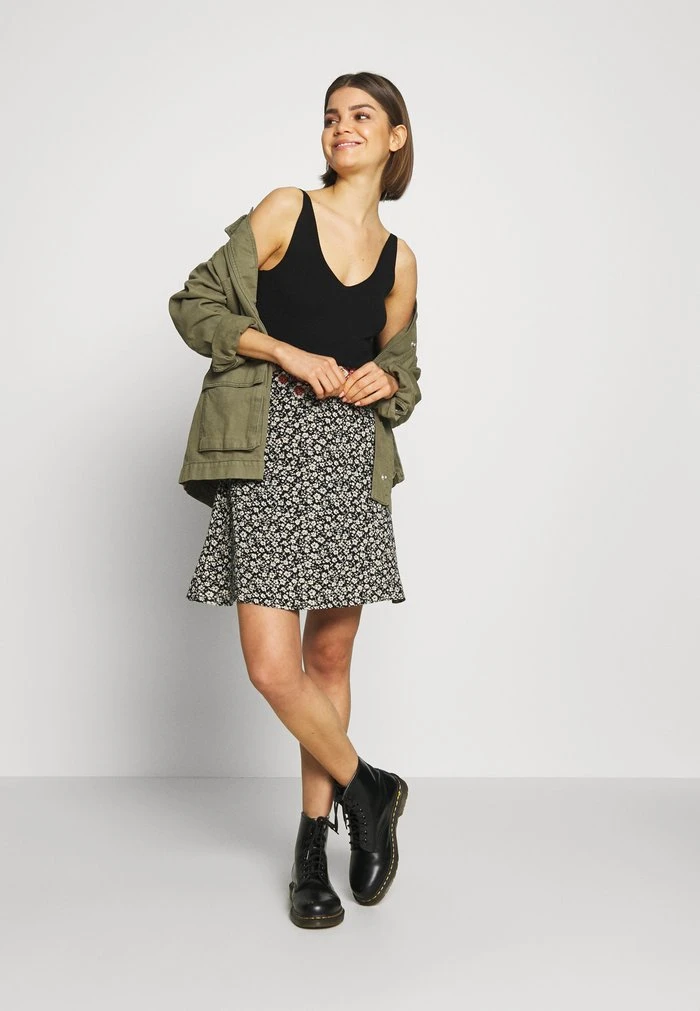 JDYNANNA - Débardeur - Black 2 JDYNANNA - Débardeur - Black – Image 2