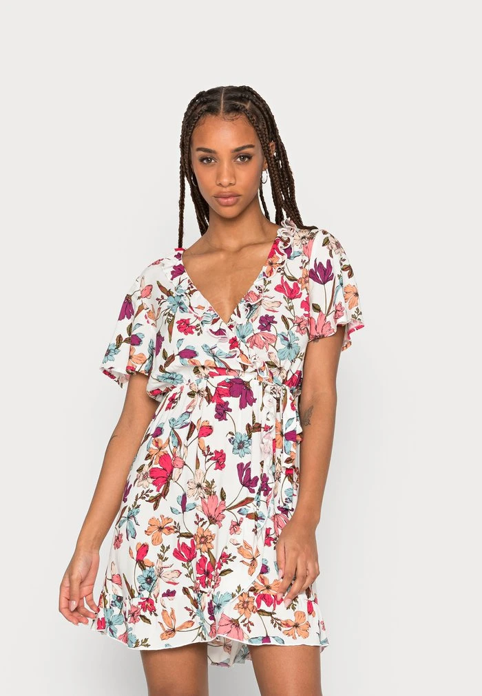 JDYSTARR LIFE WRAP DRESS - Robe De Jour - Cloud Dancer 1 JDYSTARR LIFE WRAP DRESS - Robe De Jour - Cloud Dancer