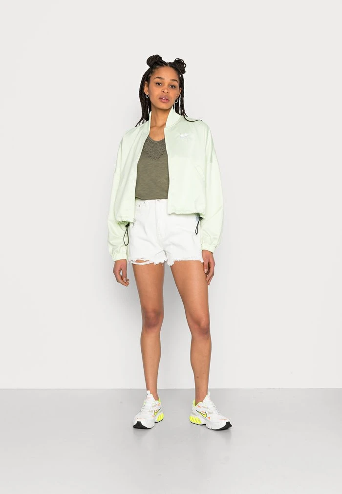 JDYDODO LACE - T-shirt Basique - Kalamata 2 JDYDODO LACE - T-shirt Basique - Kalamata – Image 2