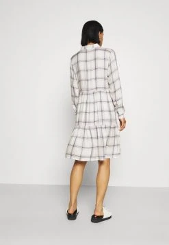 JDYSTAY BELOWKNEE SHIRT DRESS - Robe Chemise - Pastel Lilac 10 JDYSTAY BELOWKNEE SHIRT DRESS - Robe Chemise - Pastel Lilac -JDY Soldes Magasin f7567ca5dae34a36a264ea62019cb1bf