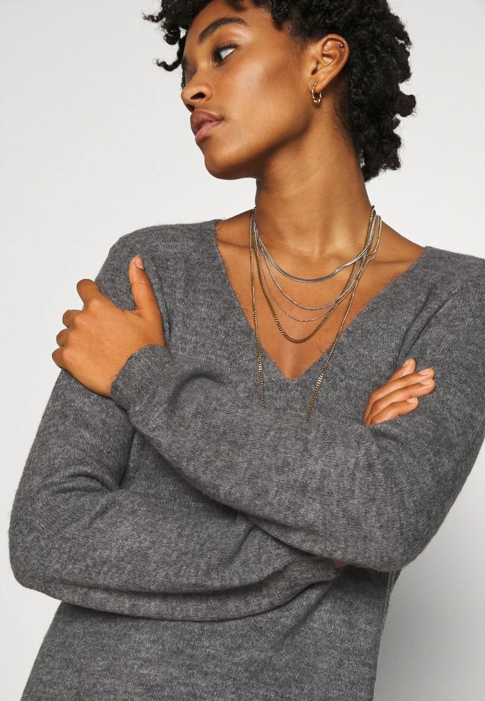 JDYELANORA V NECK DRESS - Robe Pull - Dark Grey Melange 4 JDYELANORA V NECK DRESS - Robe Pull - Dark Grey Melange – Image 4