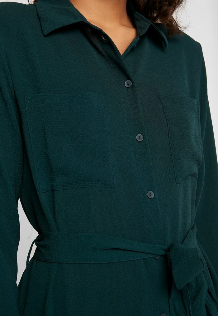 JDYPINTO MIDI DRESS - Robe Chemise - Scarab 4 JDYPINTO MIDI DRESS - Robe Chemise - Scarab – Image 4