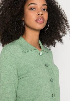 JDYMARCO COLLAR CARDIGAN - Gilet - Basil 9 JDYMARCO COLLAR CARDIGAN - Gilet - Basil -JDY Soldes Magasin fb53ecf54d5e49cca1efbfb69fcd86ae